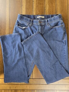 Levi's 525 Perfect Waist Straight Jeans Size 12 Medium Wash Stretch Denim